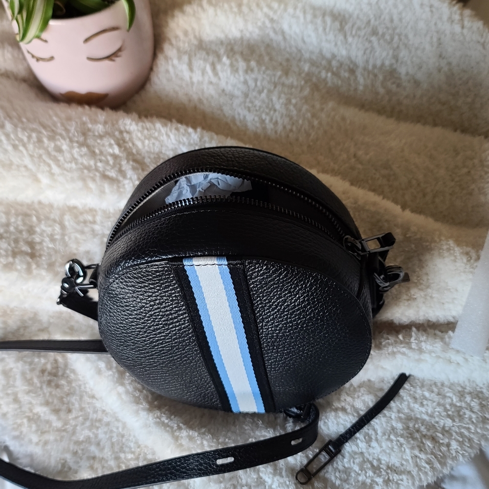 🖤 BOTKIER TRINITY ROUND CROSSBODY 🖤 - Picture 5 of 11